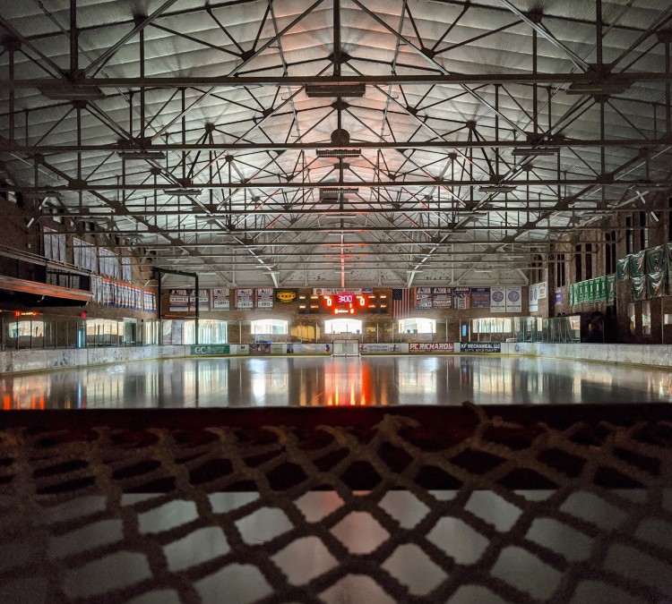 the-red-bank-armory-ice-complex-photo